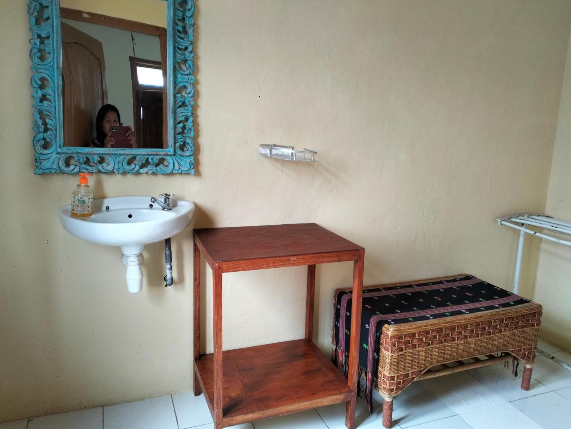 Hobbit Hill Apartamento Ruteng Quarto foto